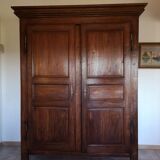 Armoire très ancienne noyer