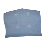 Nappe bleue brodée main