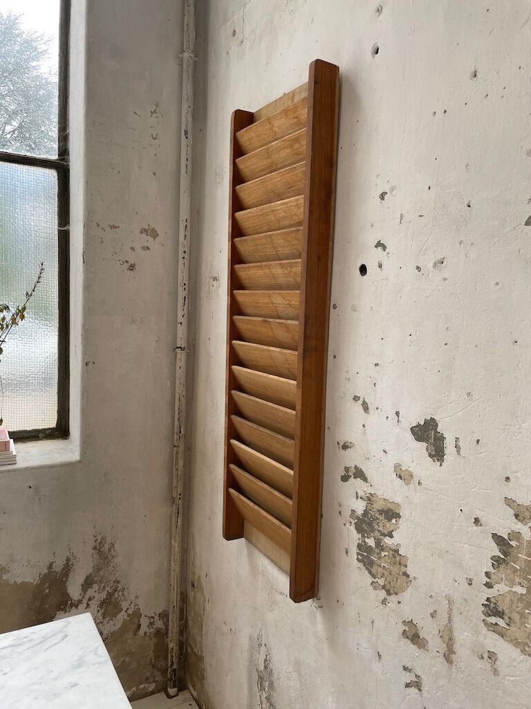 Oak wall magazine door