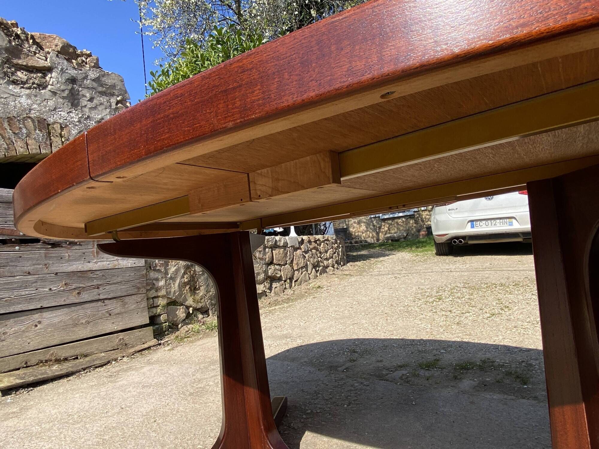 Baumann round oval extendable Scandinavian table in rosewood with 2 extensions.