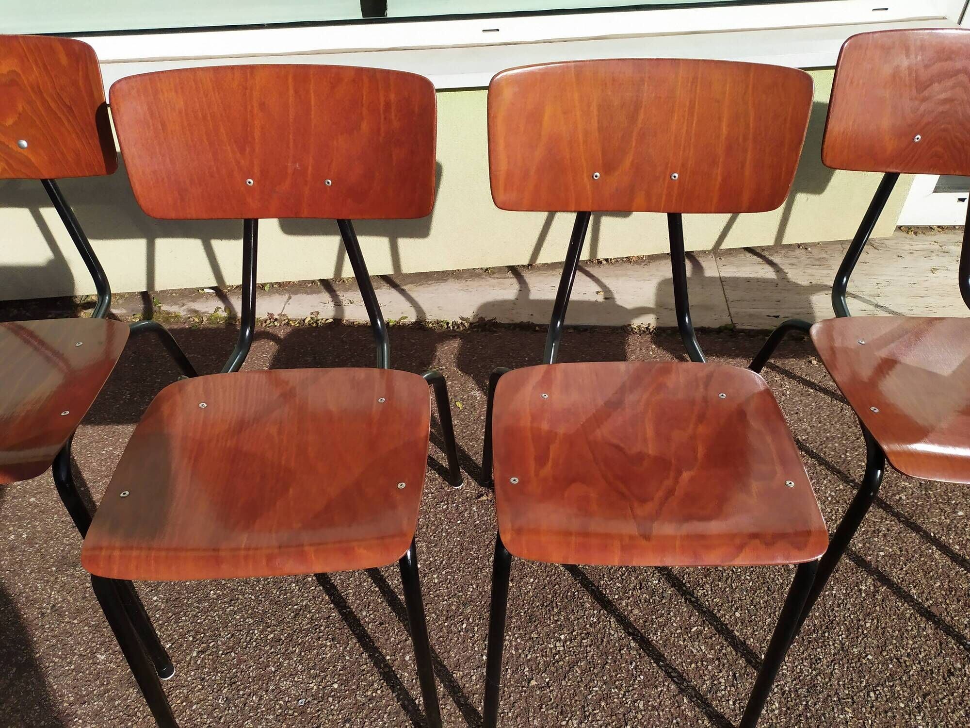 Set of 6 Dutch and metal school chairs - adult