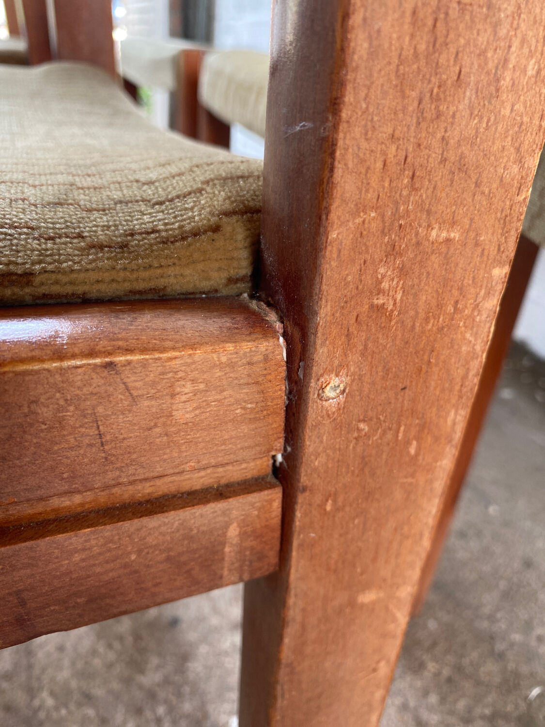 Lot 6 chaises scandinaves