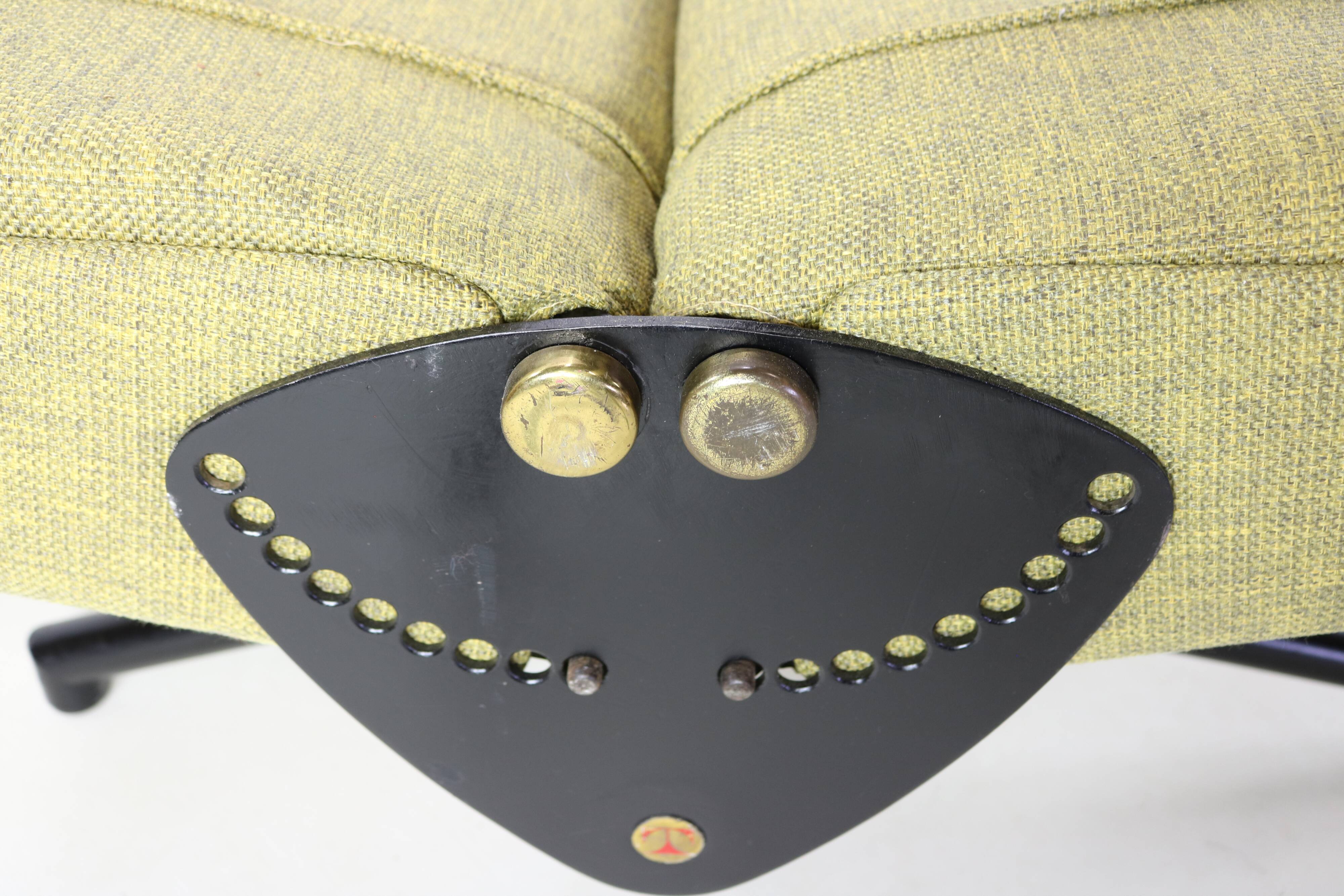 D70 sofa by Osvaldo Borsani for Tecno Italy