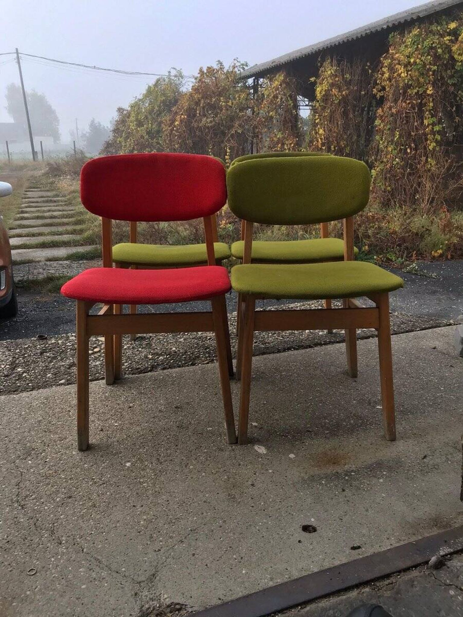 Set of 4 multicoloured wooden office chairs from the 1960s, Mid-Century style, with upholstered seats.