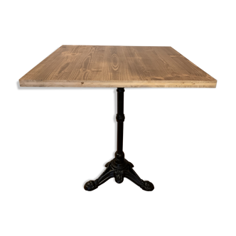 Table de bistrot