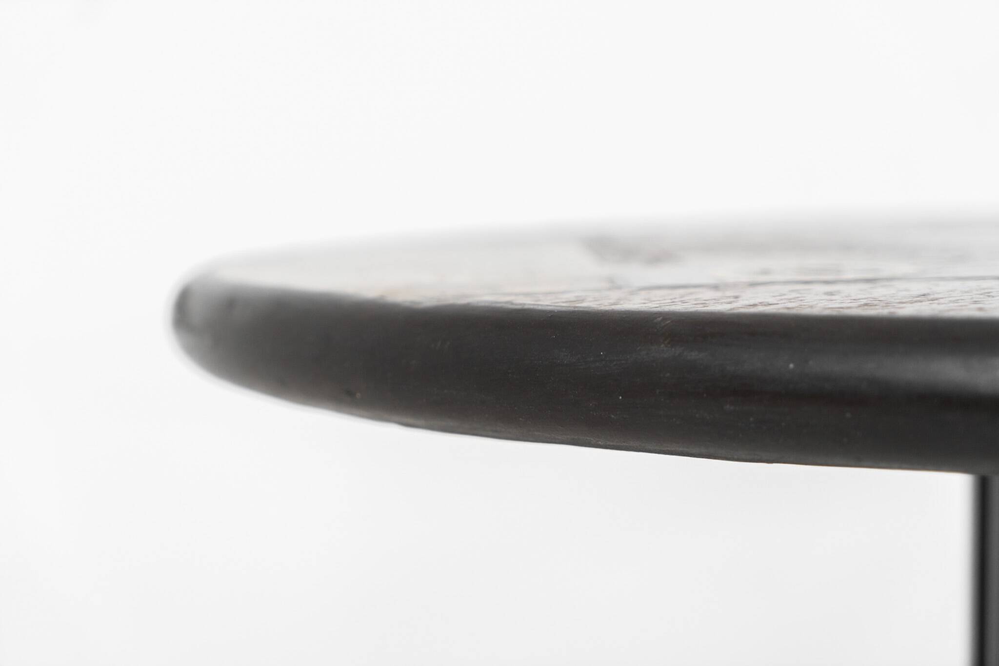 Table basse brutaliste par C. Kneip