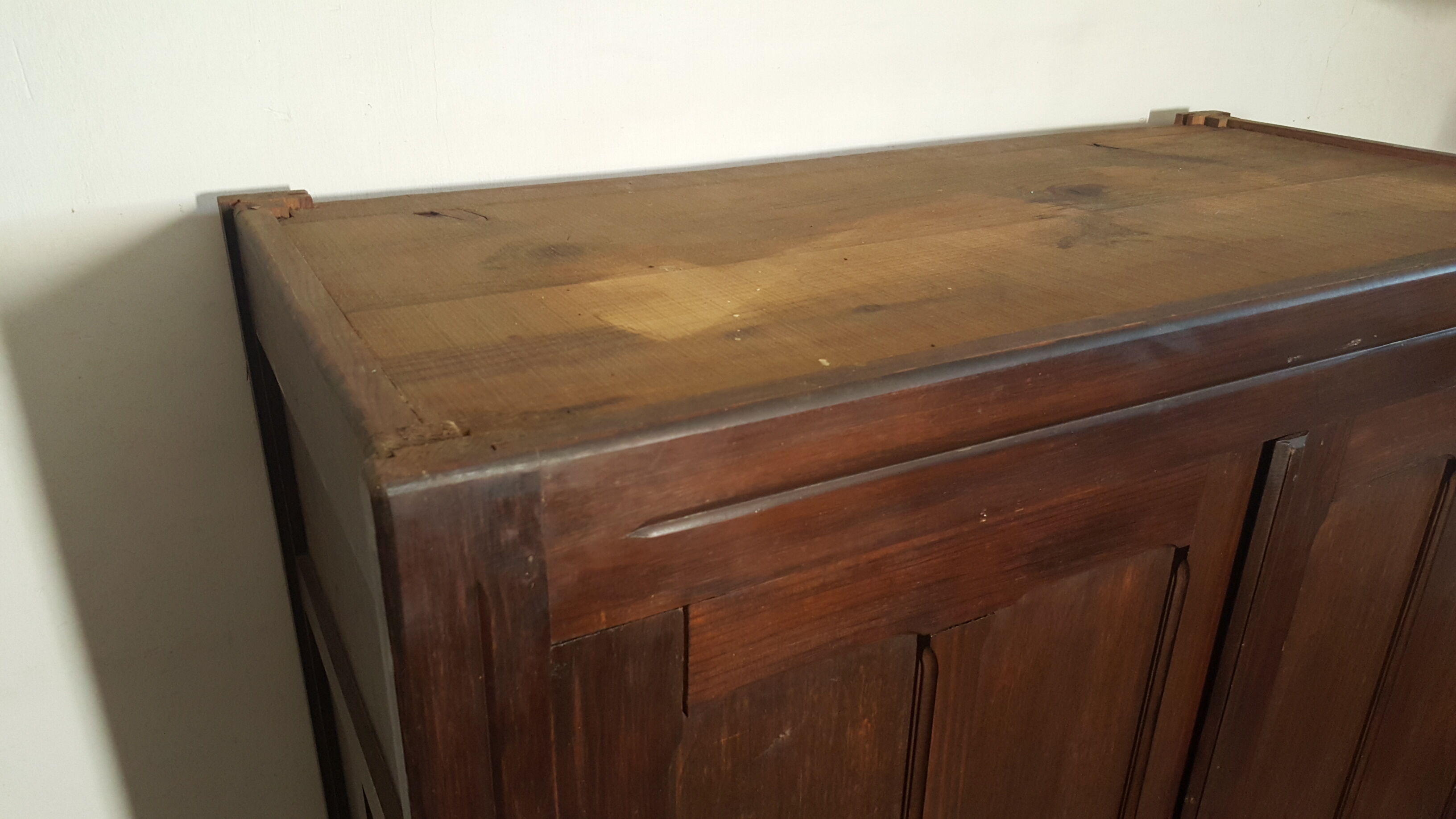Armoire parisienne 1940