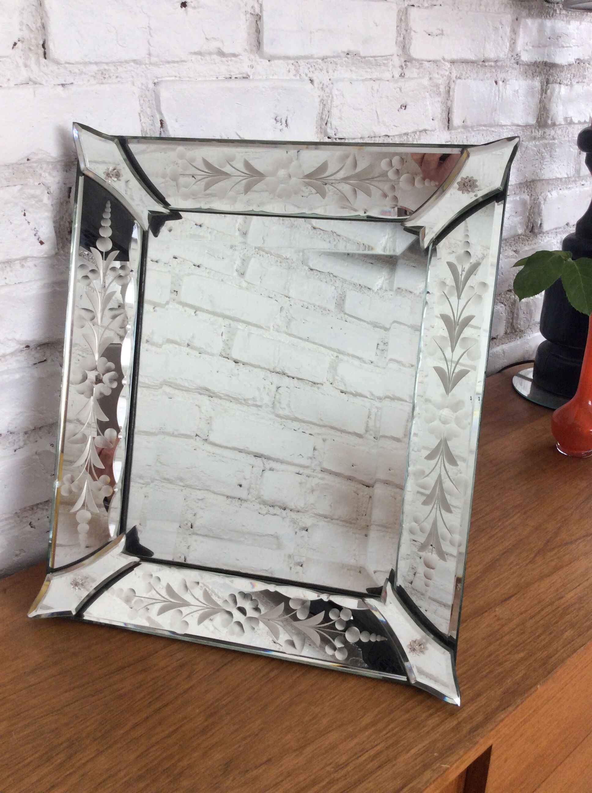 Venetian table mirror