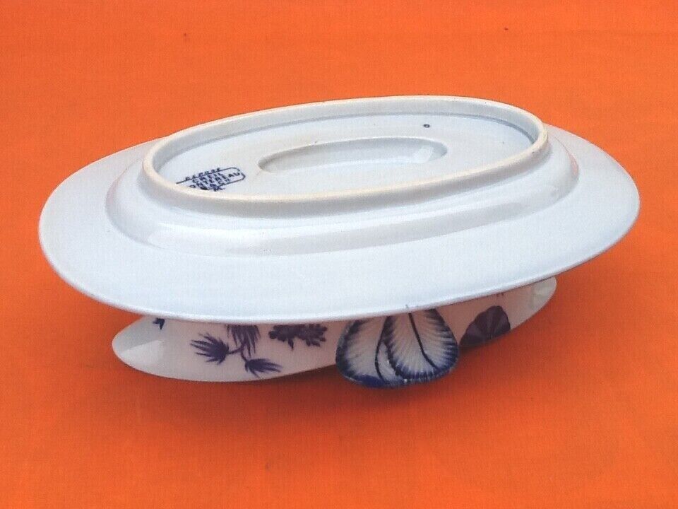 Saucière, Faïencerie de Creil-et-Montereau, modèle " Japon "