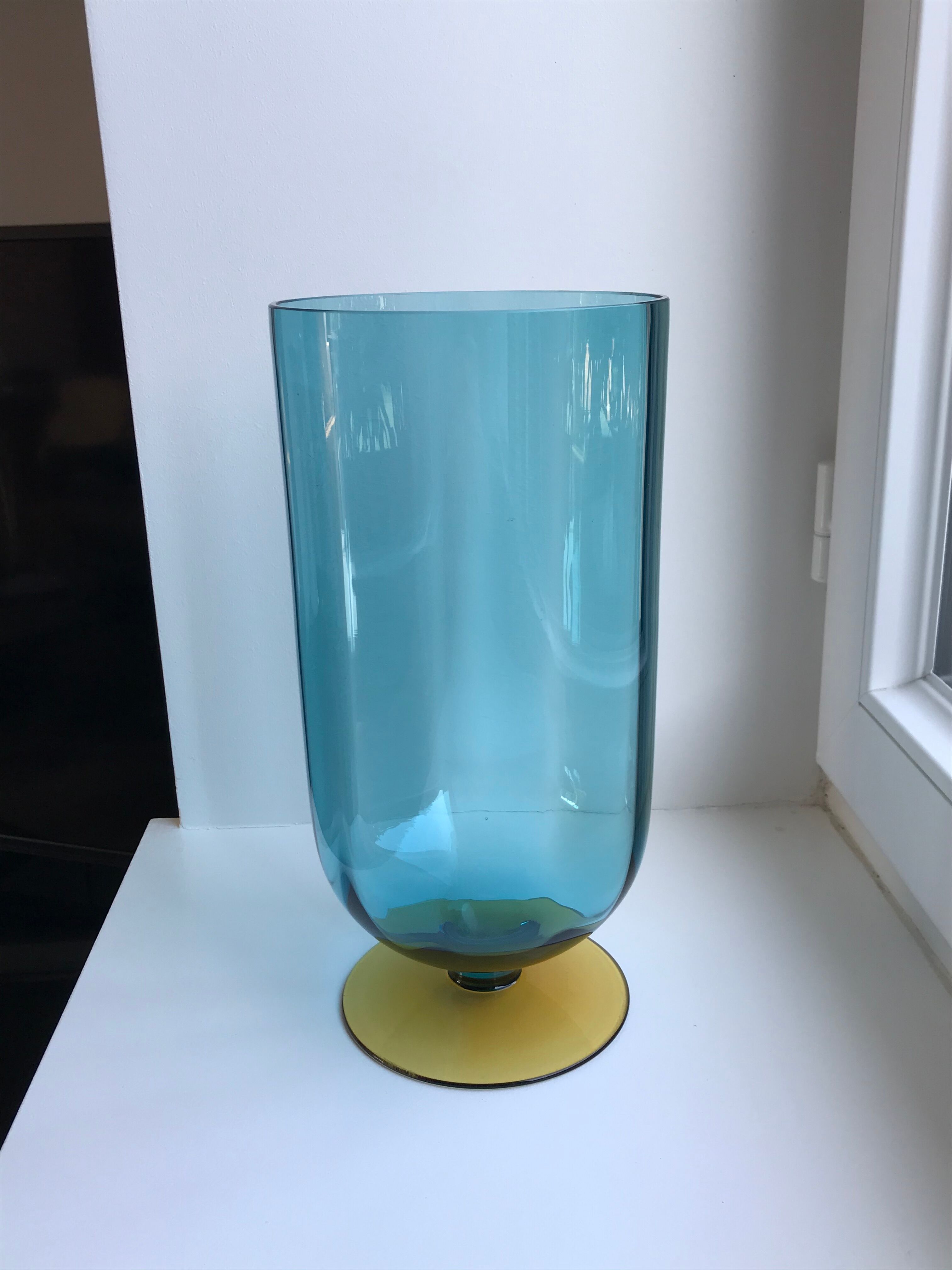 Two-tone blue and amber vase 70s