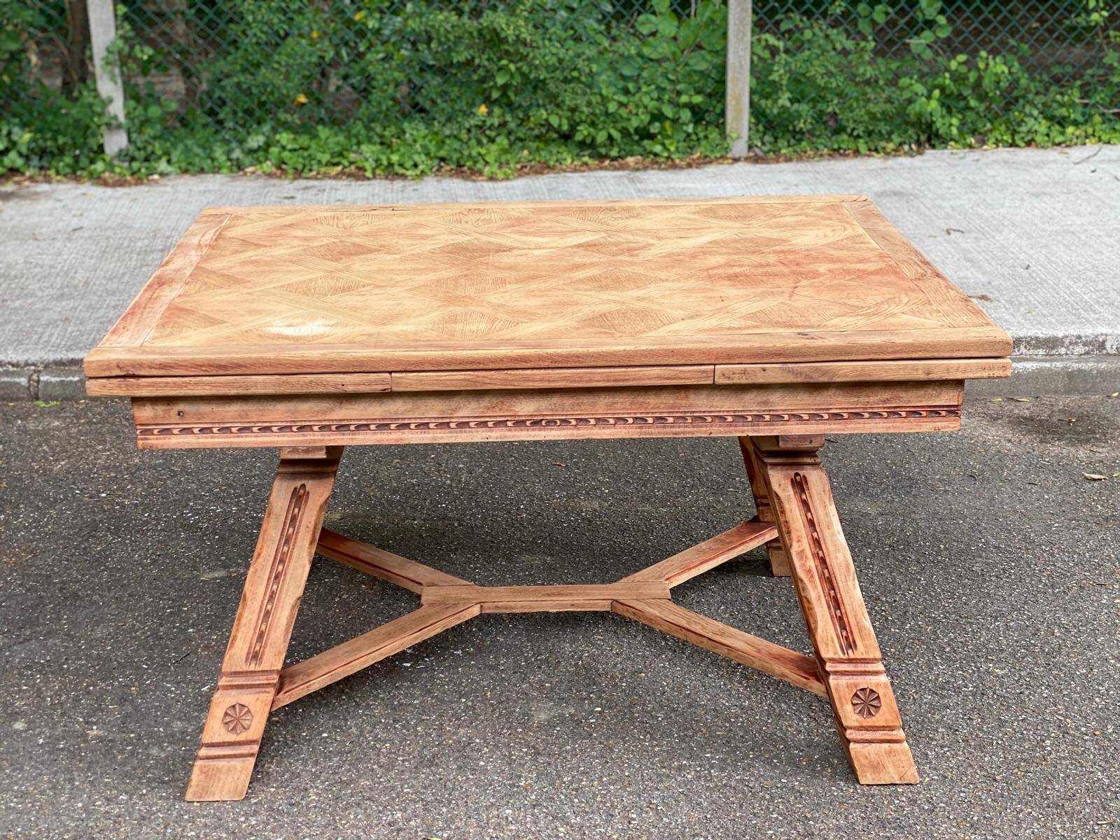 Renovated 1930s Spanish extendable dining table in oak.