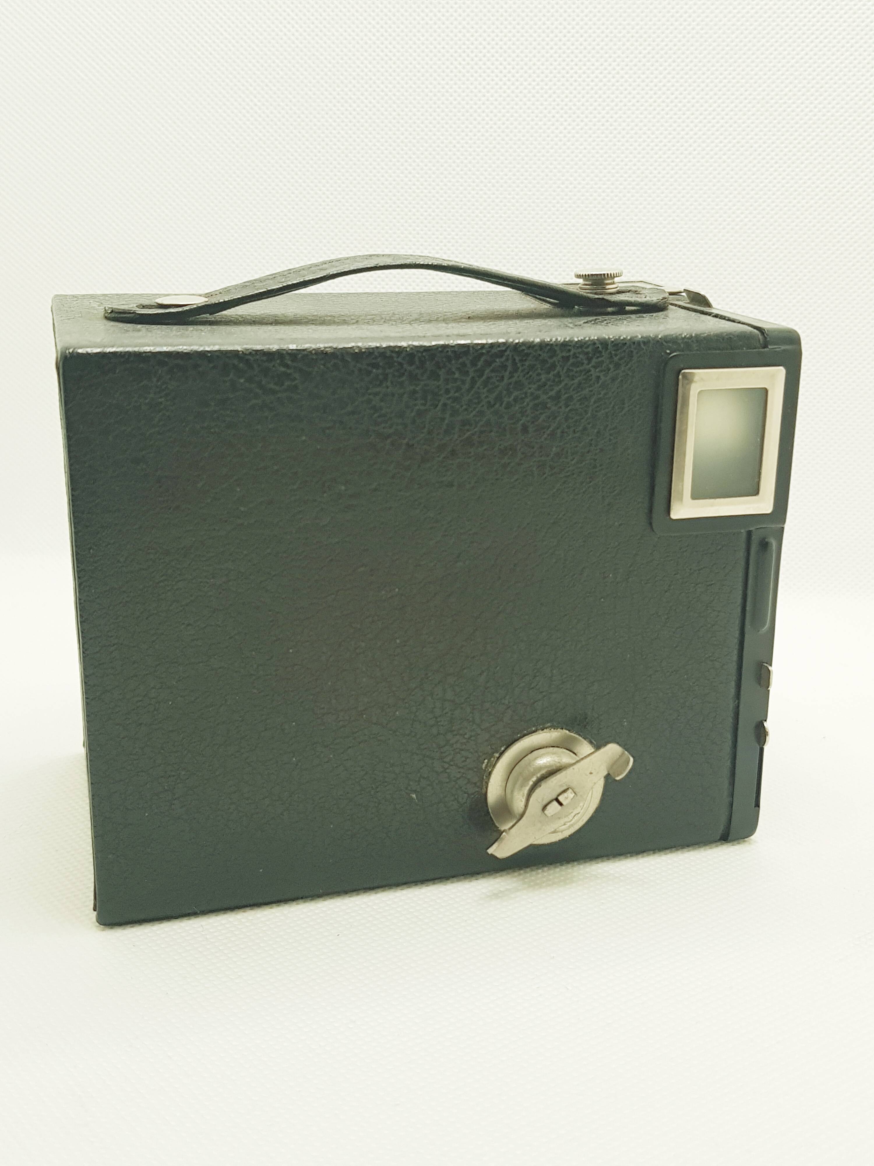 Six-20 Junior Brownie camera