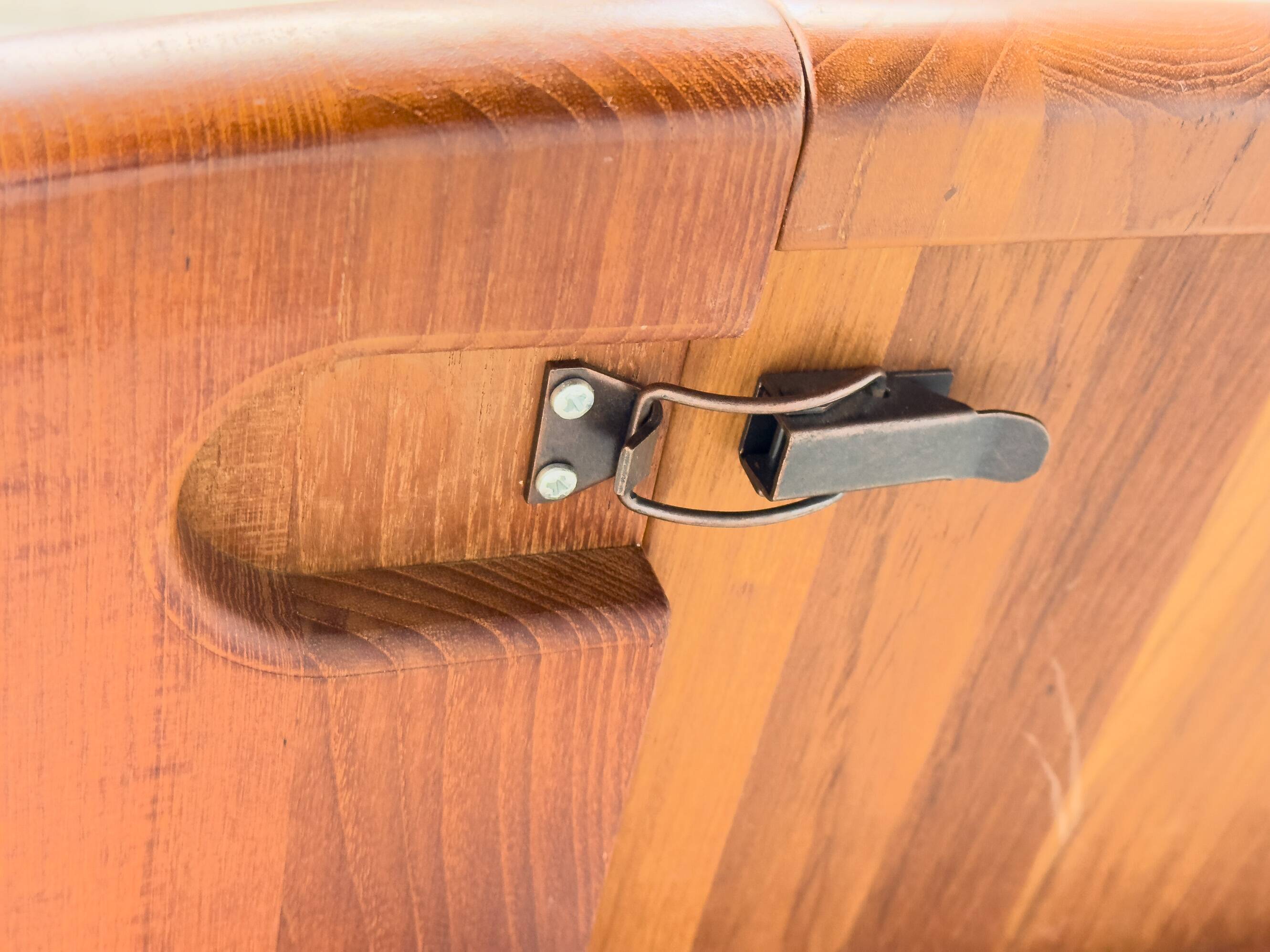 Danish Round Extendable Dining Table in Teak, 1970s