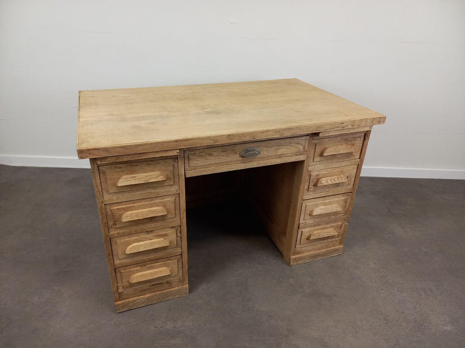 Desk with oak drawers