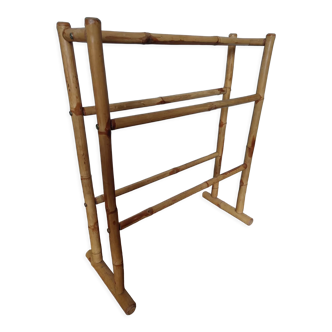 Bamboo towel rack