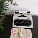 Machine à écrire portable vintage fonctionnelle Erika, ruban neuf