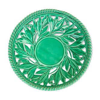 Openwork XL dish in green slurry like olive branches