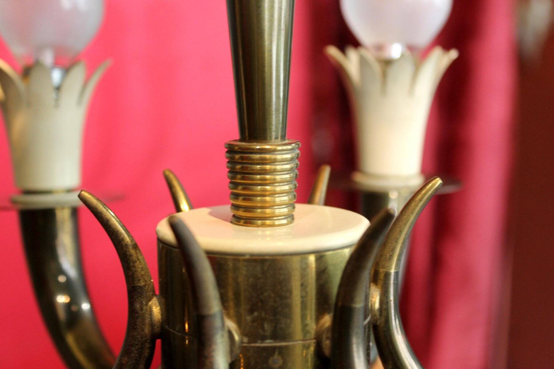 Art Deco Italian Brass 6-Lights Chandelier attributed to Gio Ponti for Lanci, 1930s