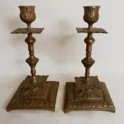 Remarkable pair of candlesticks in bronze, formerly silver-plated, from the 19th century.