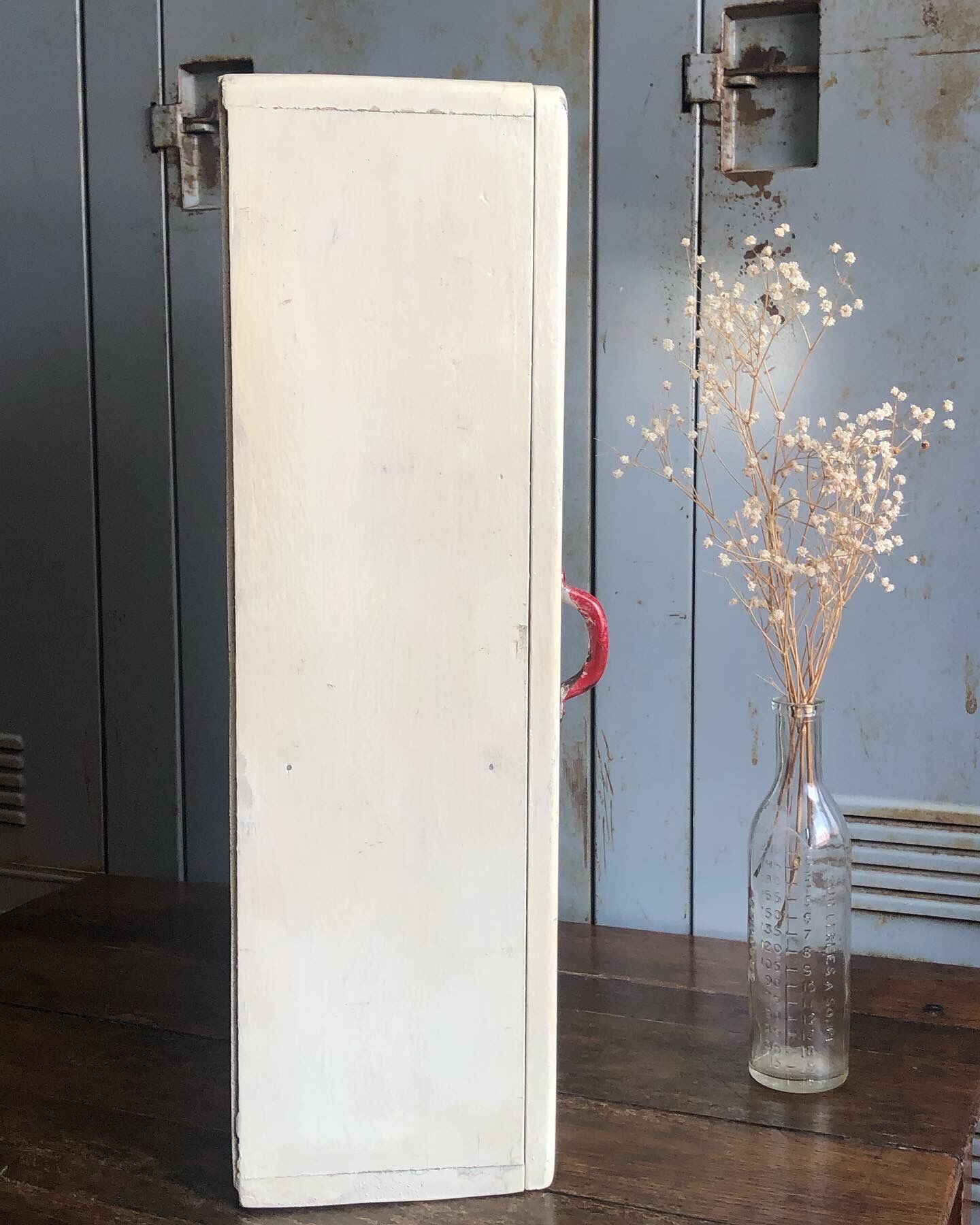 Medicine cabinet