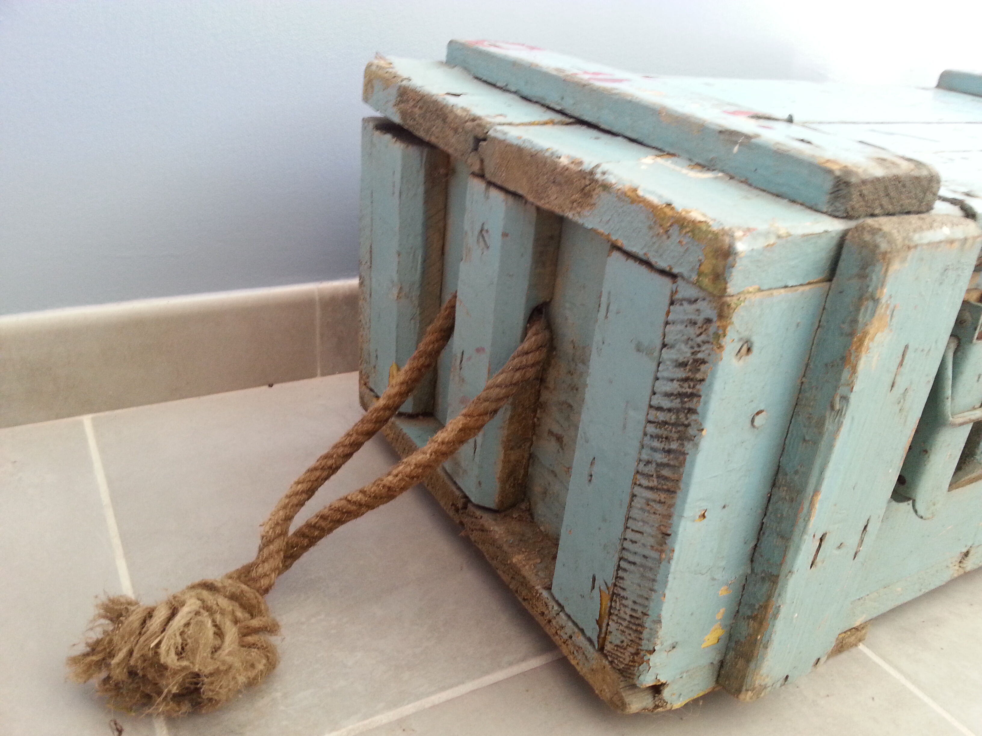 Caisse militaire vintage industriel