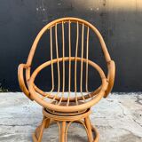 Rattan swivel chair