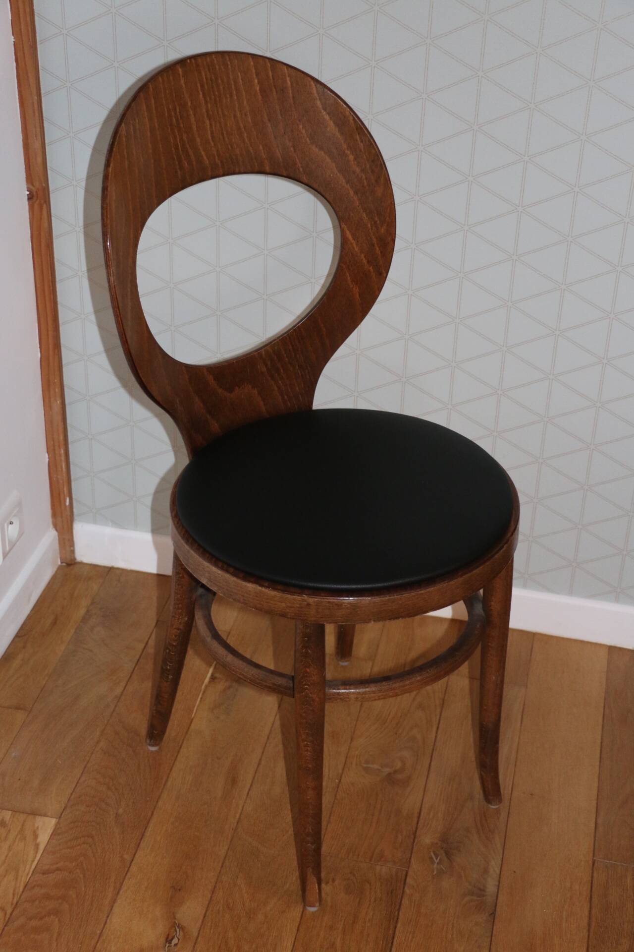 6 BAUMANN seagull chairs dark beech black skai