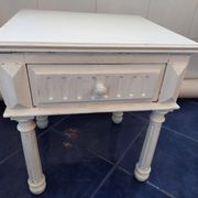 Coffee or night table in white painted wood with colonnade legs and one drawer