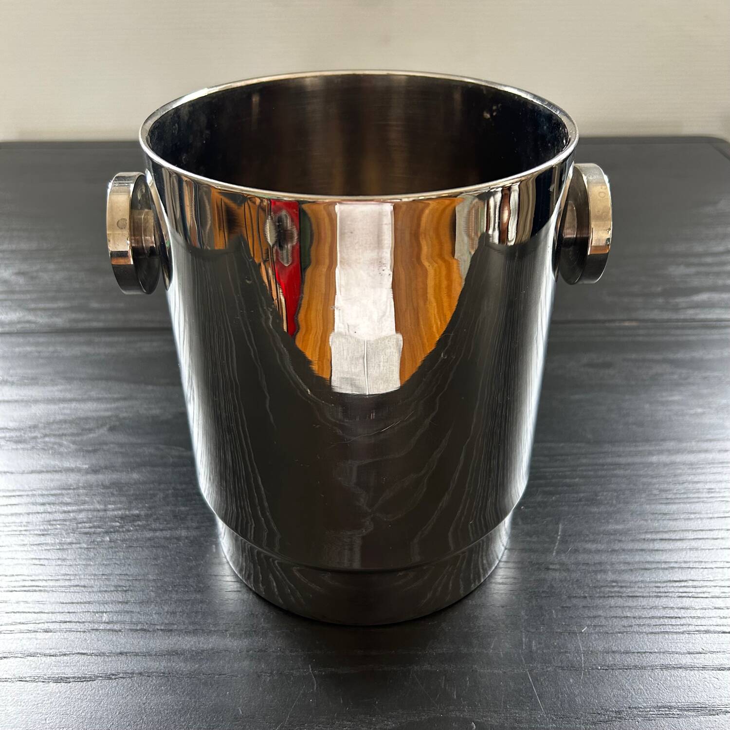 Stainless steel ice bucket