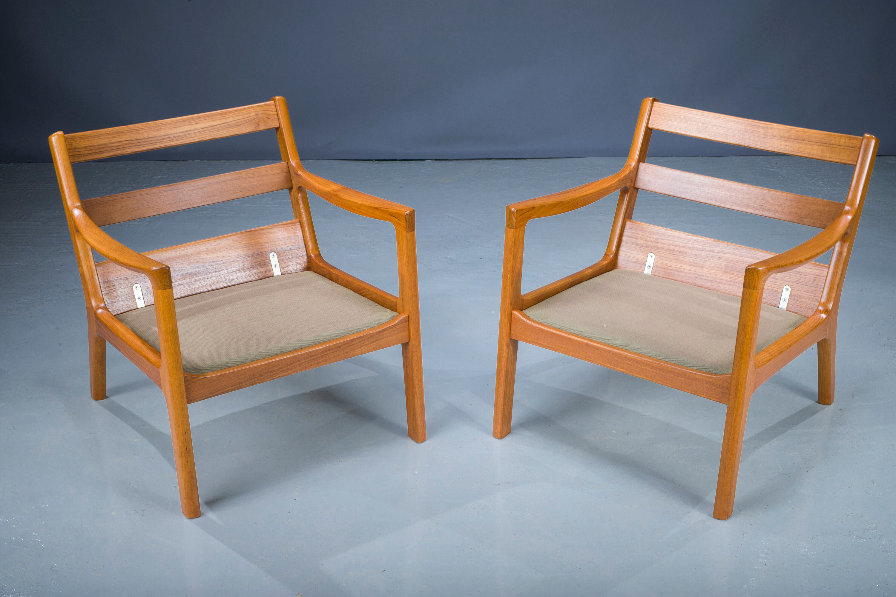 Teak Senator armchairs by Ole Wanscher