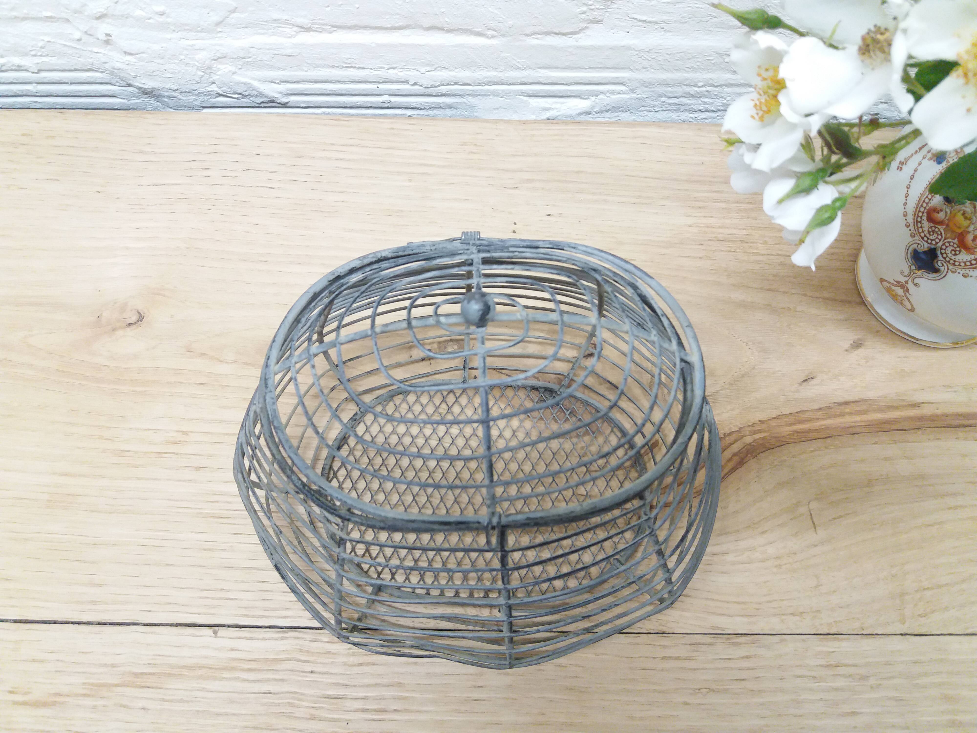 Egg basket