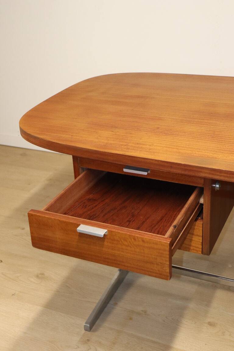 Vintage desk by George Nelson in wood and aluminum, 1960s