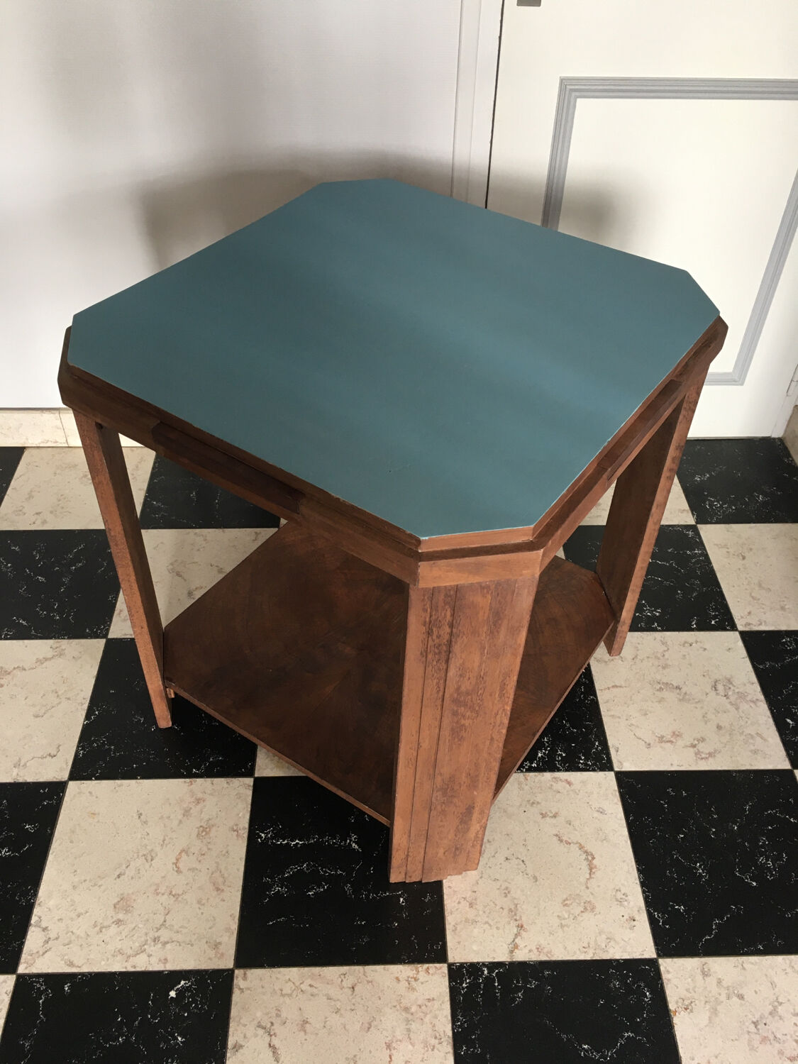 Art deco table