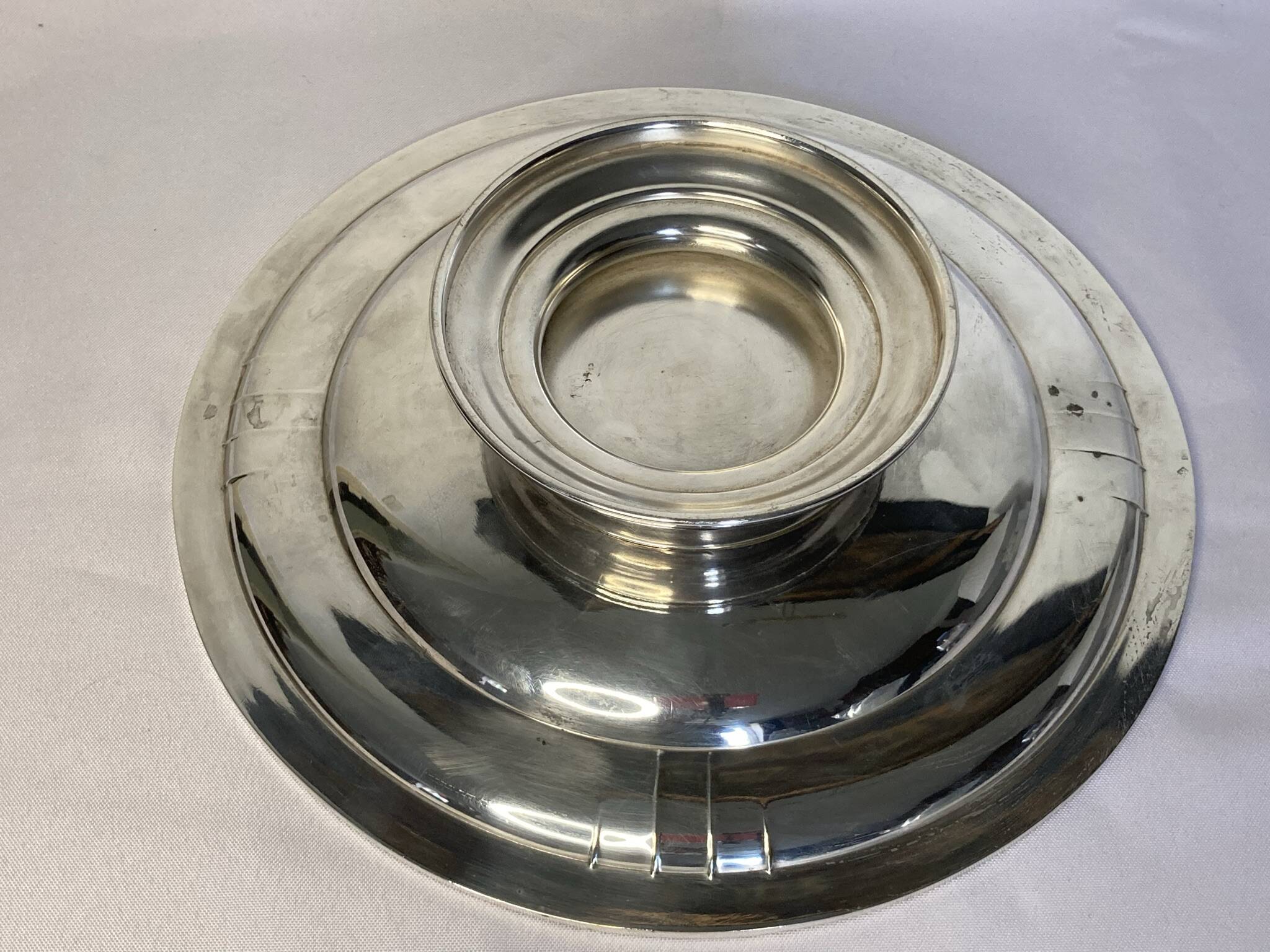 Art Deco silver-plated metal tray on pedestal, circa 1930