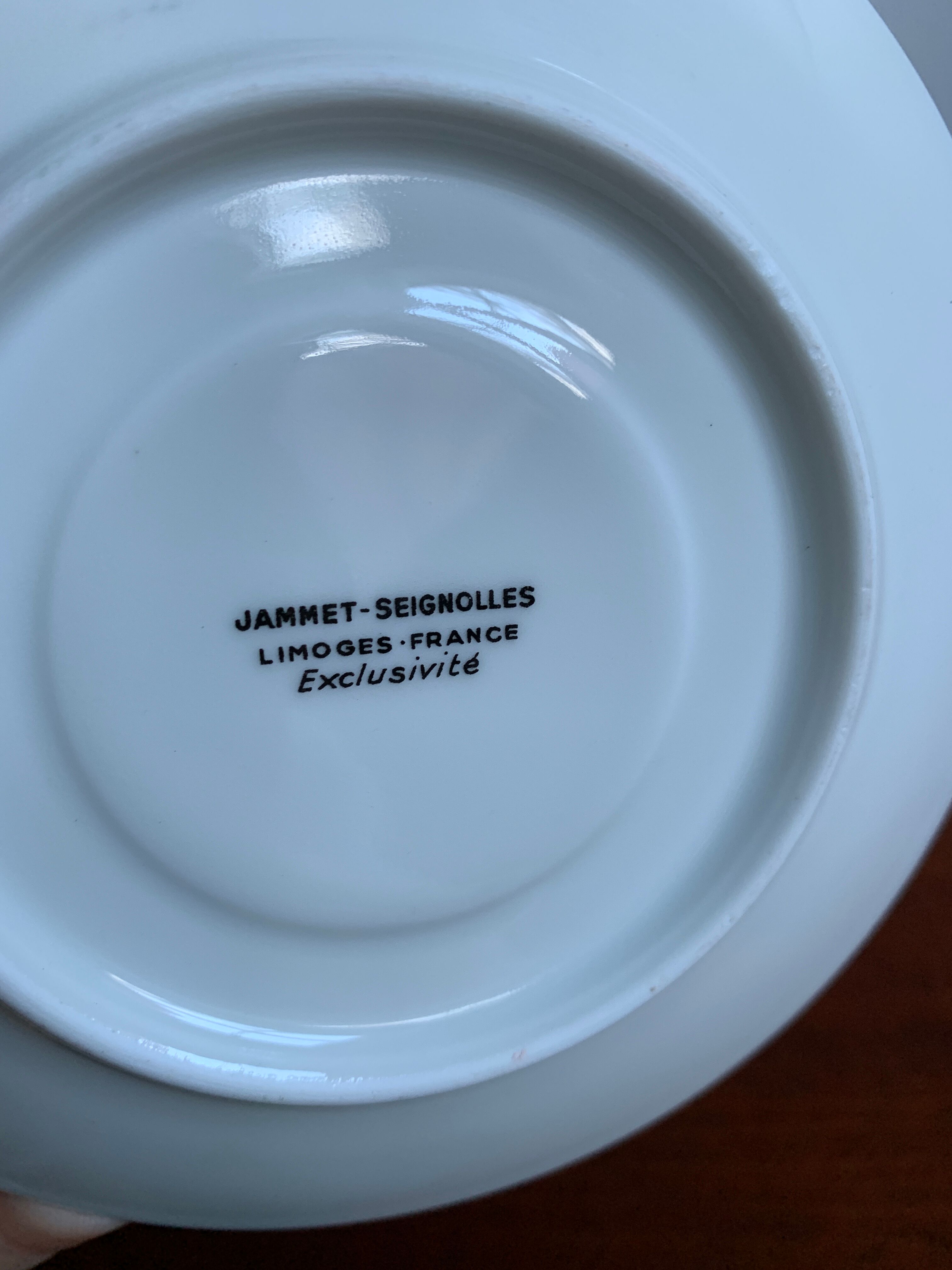 6 cups and golden porcelain saucers