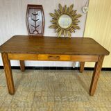 Farm table