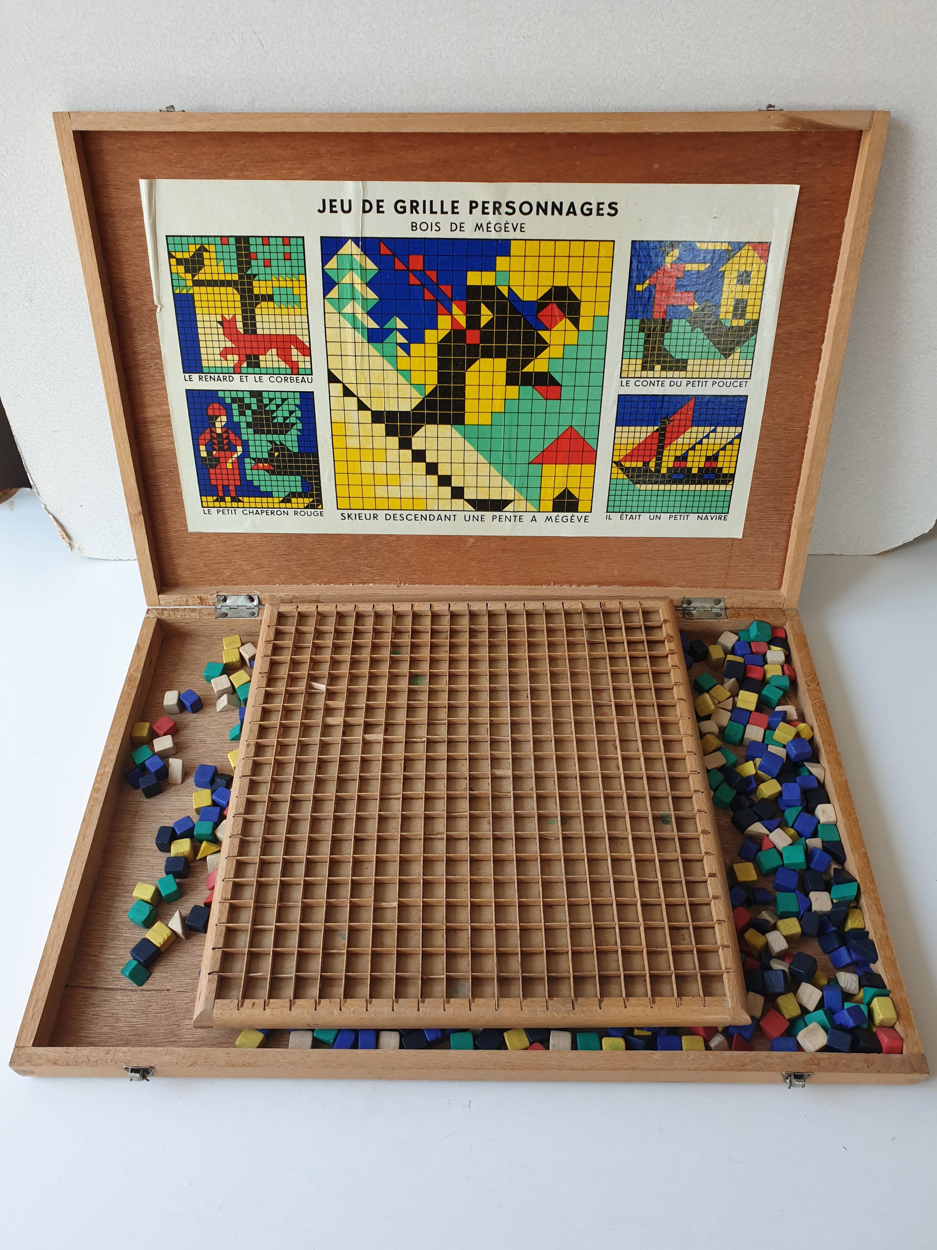 Jeu Ancien en bois - Jeu de grille personnages - Bois de Mégève (Vintage)