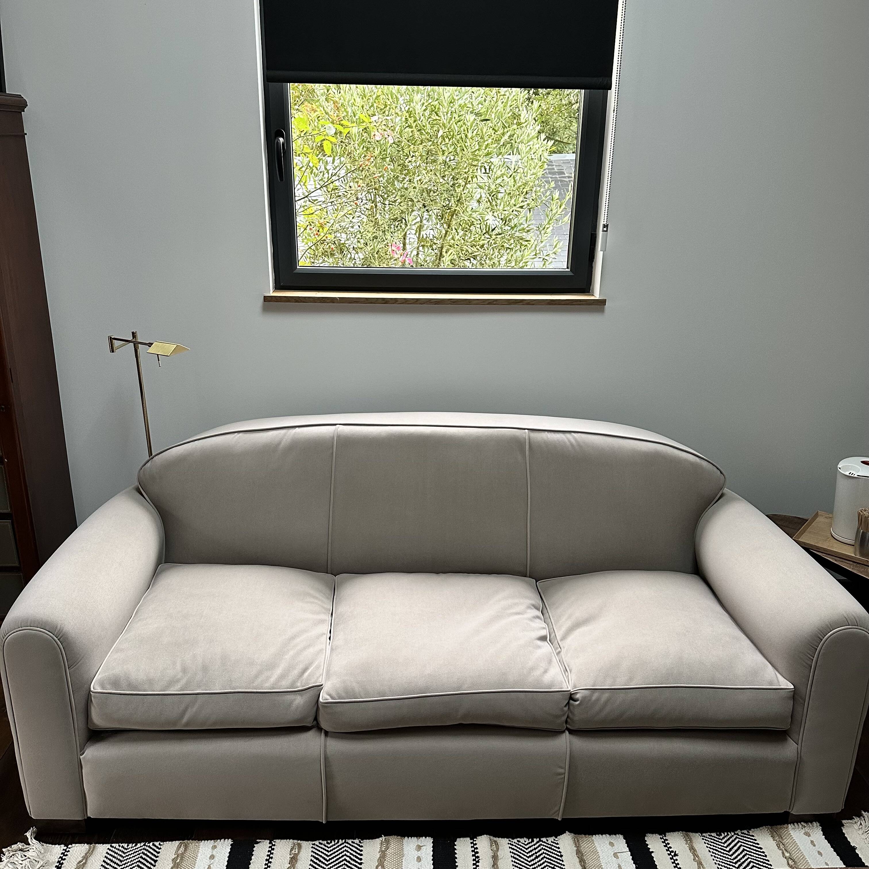 Ensemble club années 50 : 1 canapé 3 places + 2 fauteuils refaits  à neuf