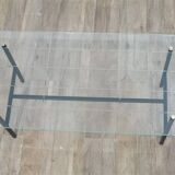 Table basse moderniste en verre et metal 1950
