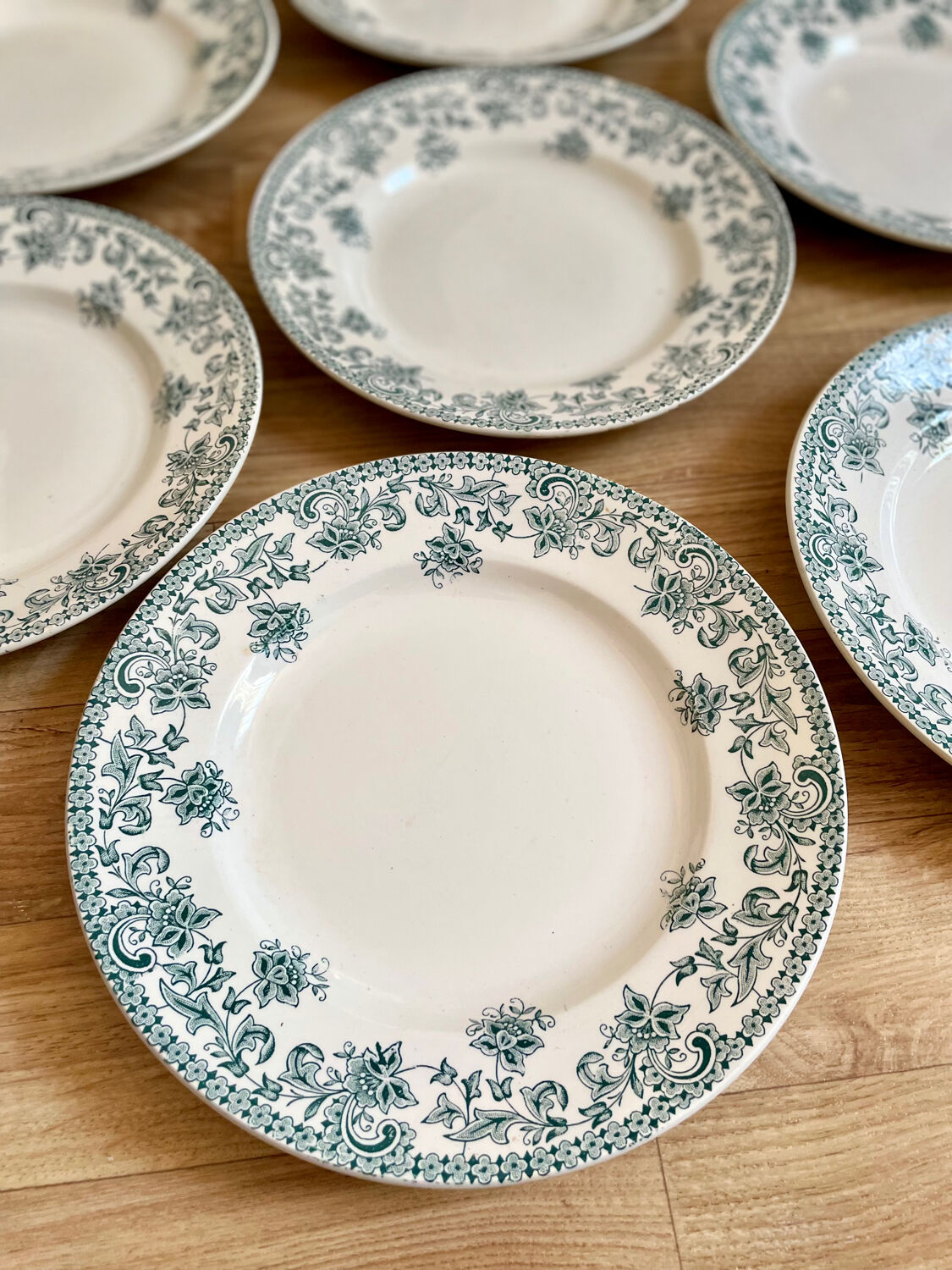 Flat faience plates from saint amand and hamage