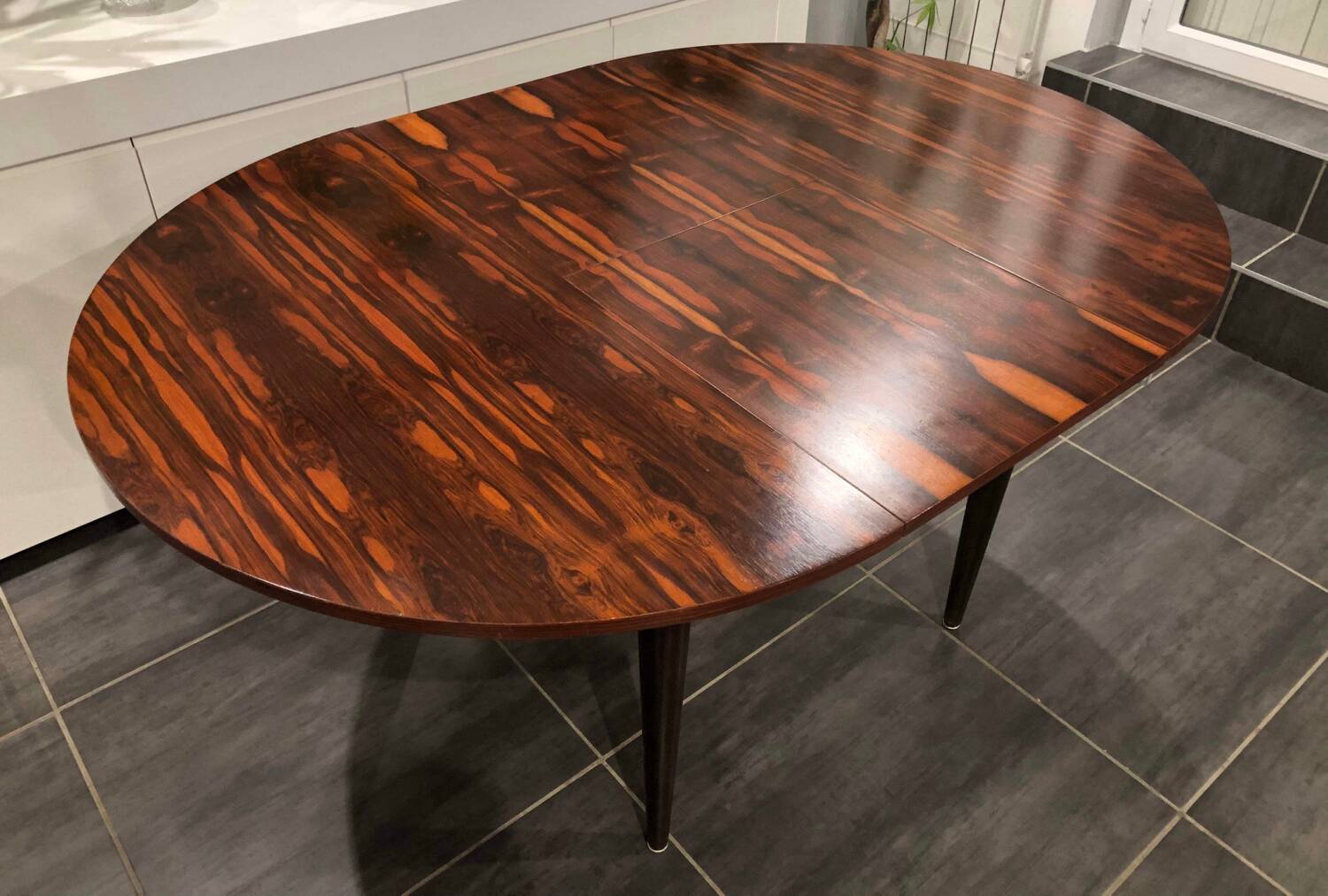 Scandinavian extendable round table in rosewood, 1960s