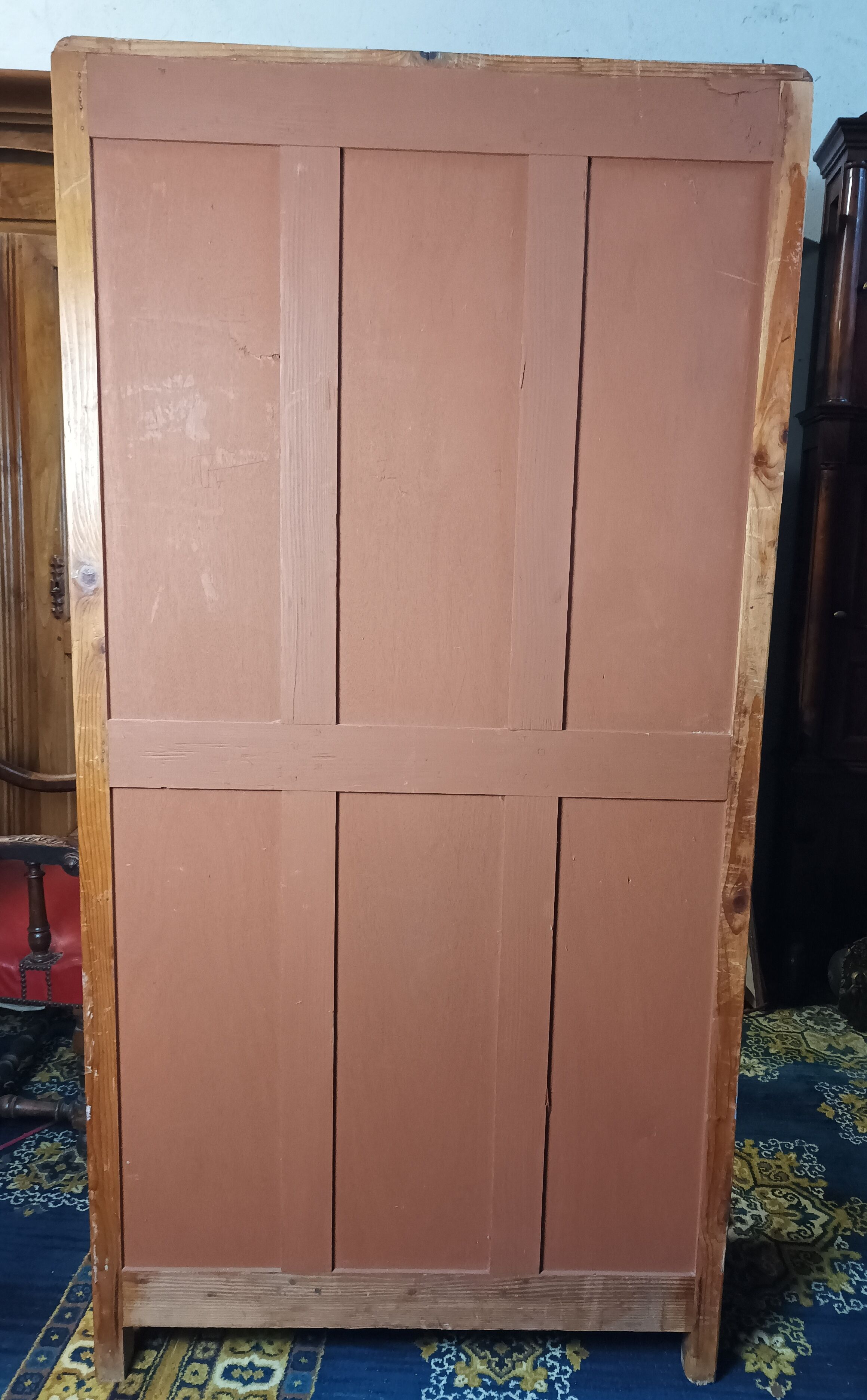 Parisian pine cabinet