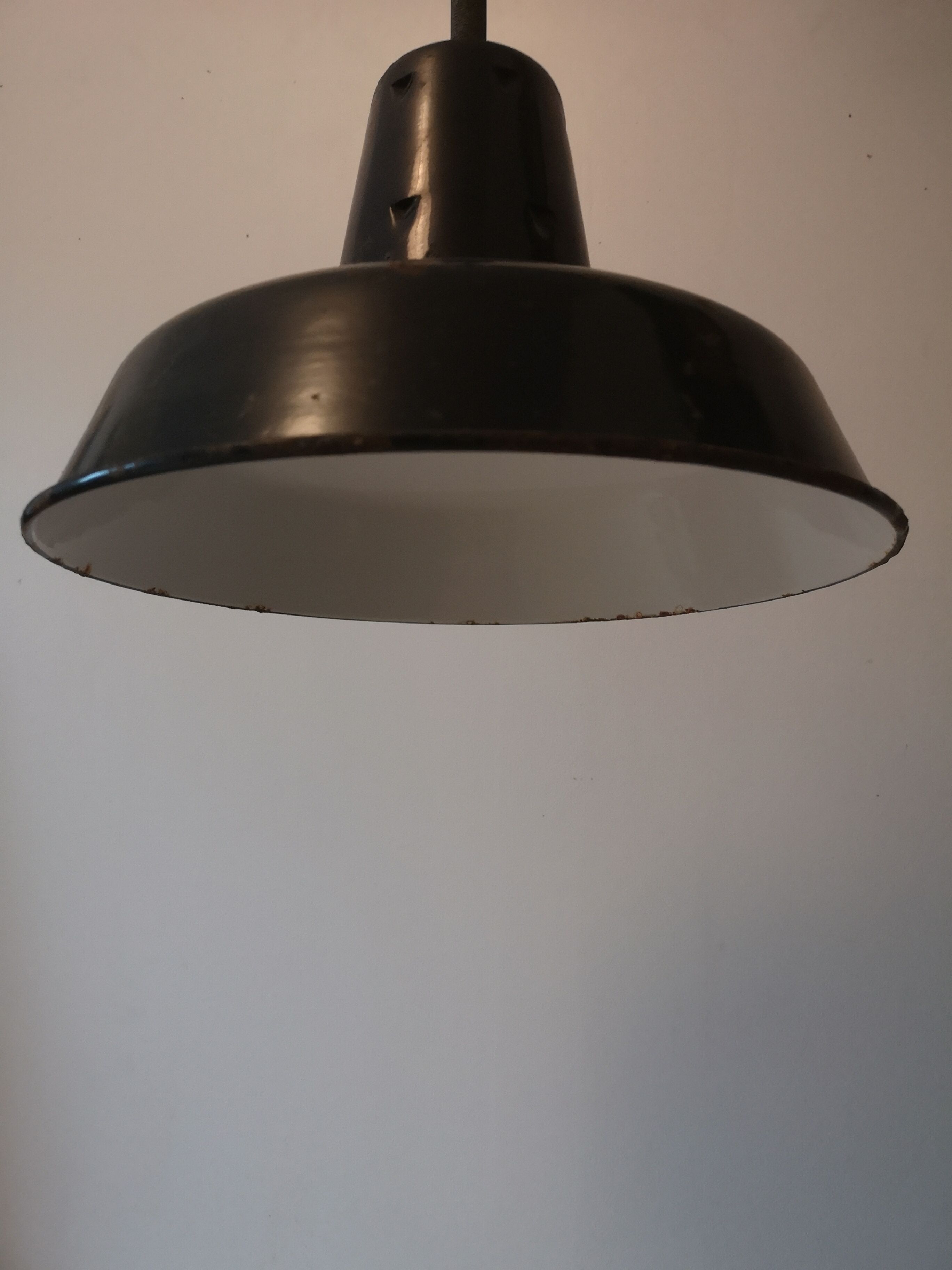 Vintage industrial hanging lamp "Reflector"