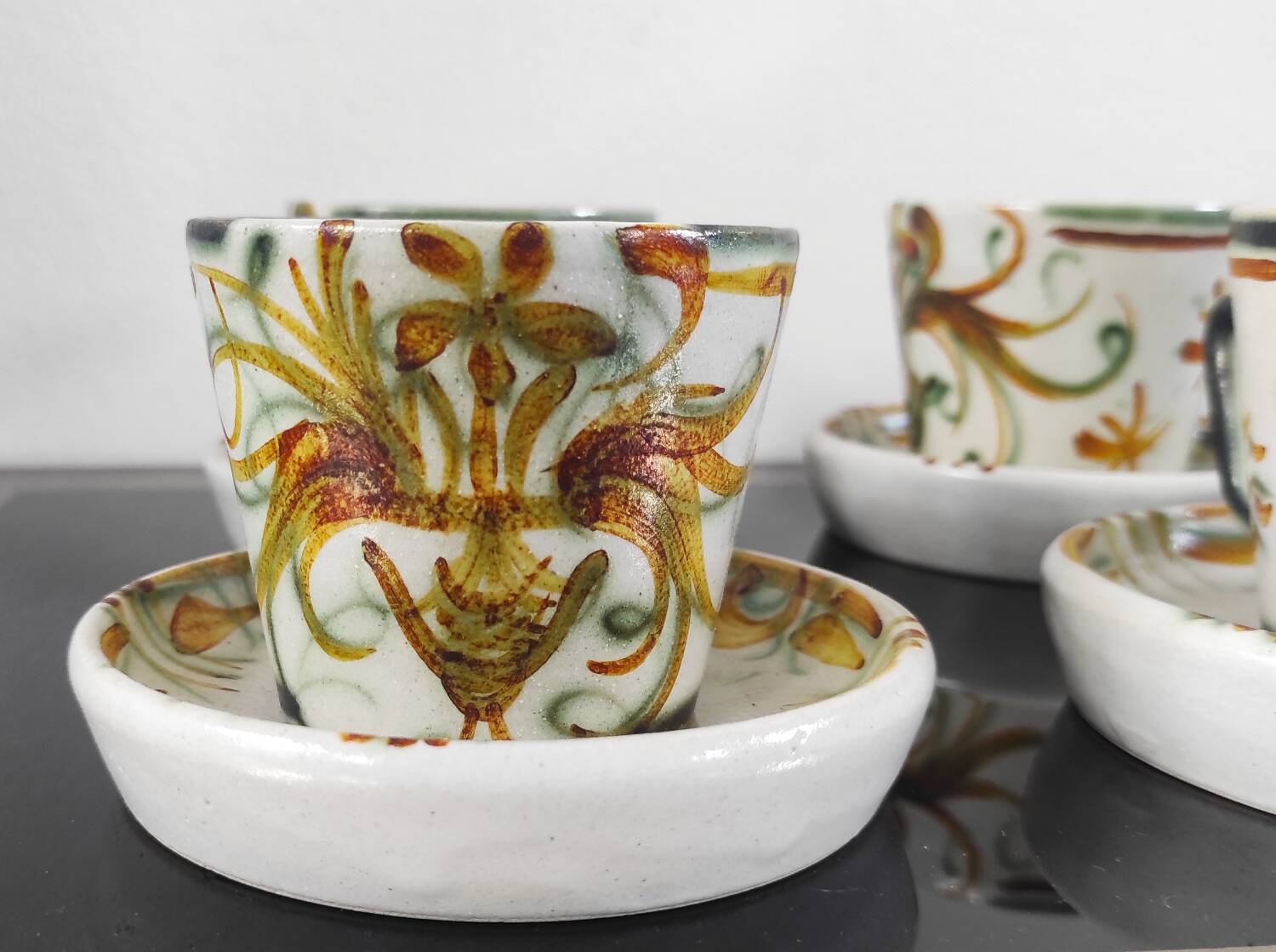 Set of 6 vintage Kéraluc Quimper coffee cups and saucers.