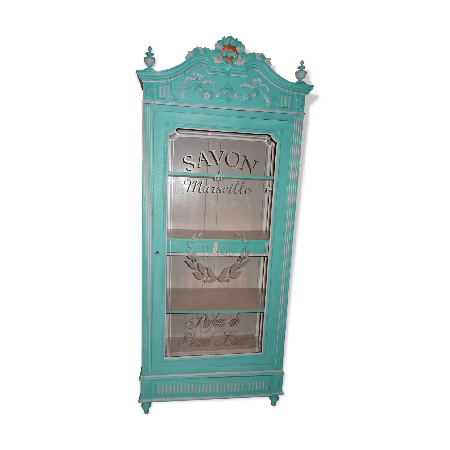 Vitrine  savon de Marseille