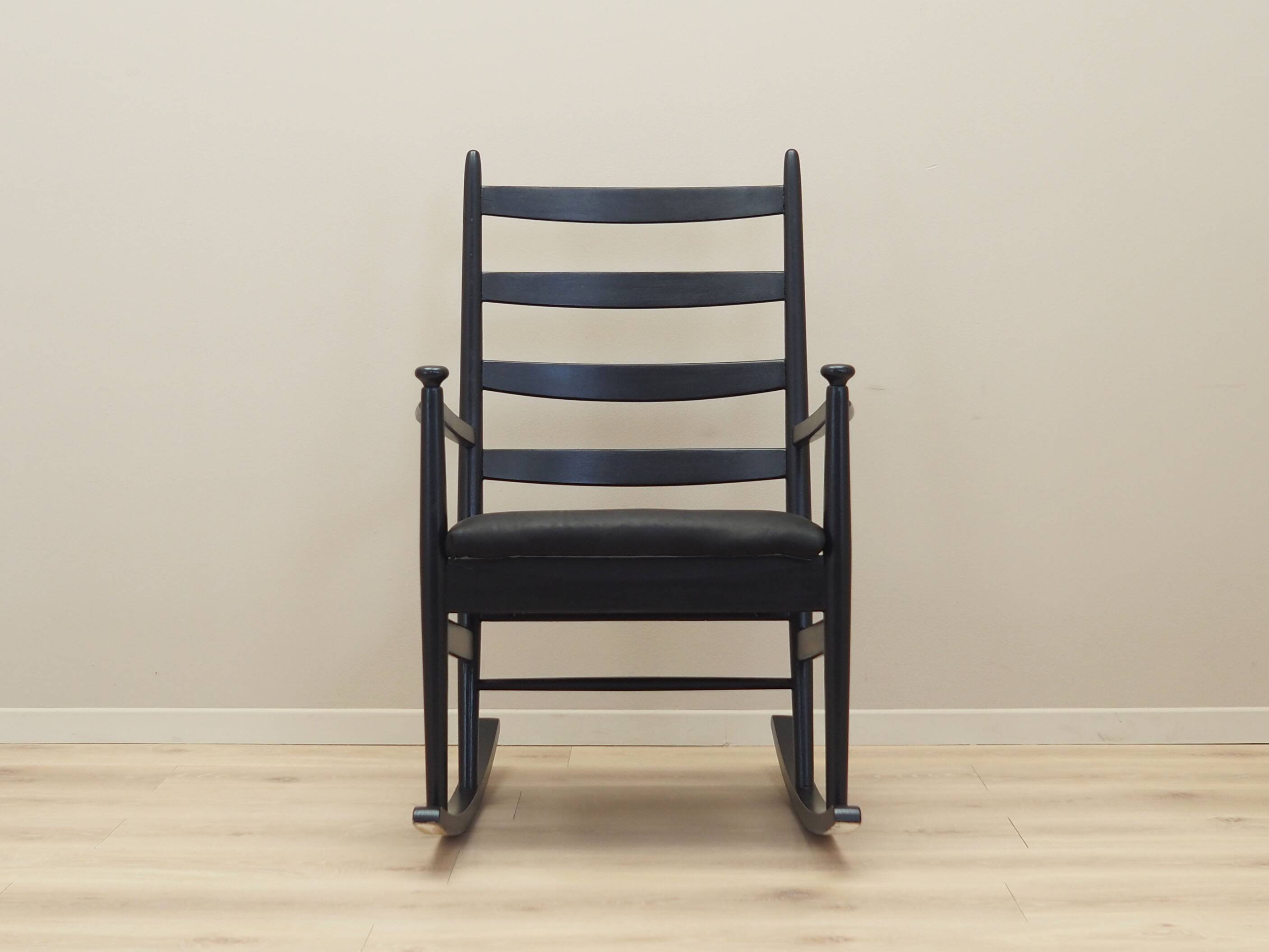 Fauteuil à bascule en hêtre, design danois, années 1970, production : Danemark