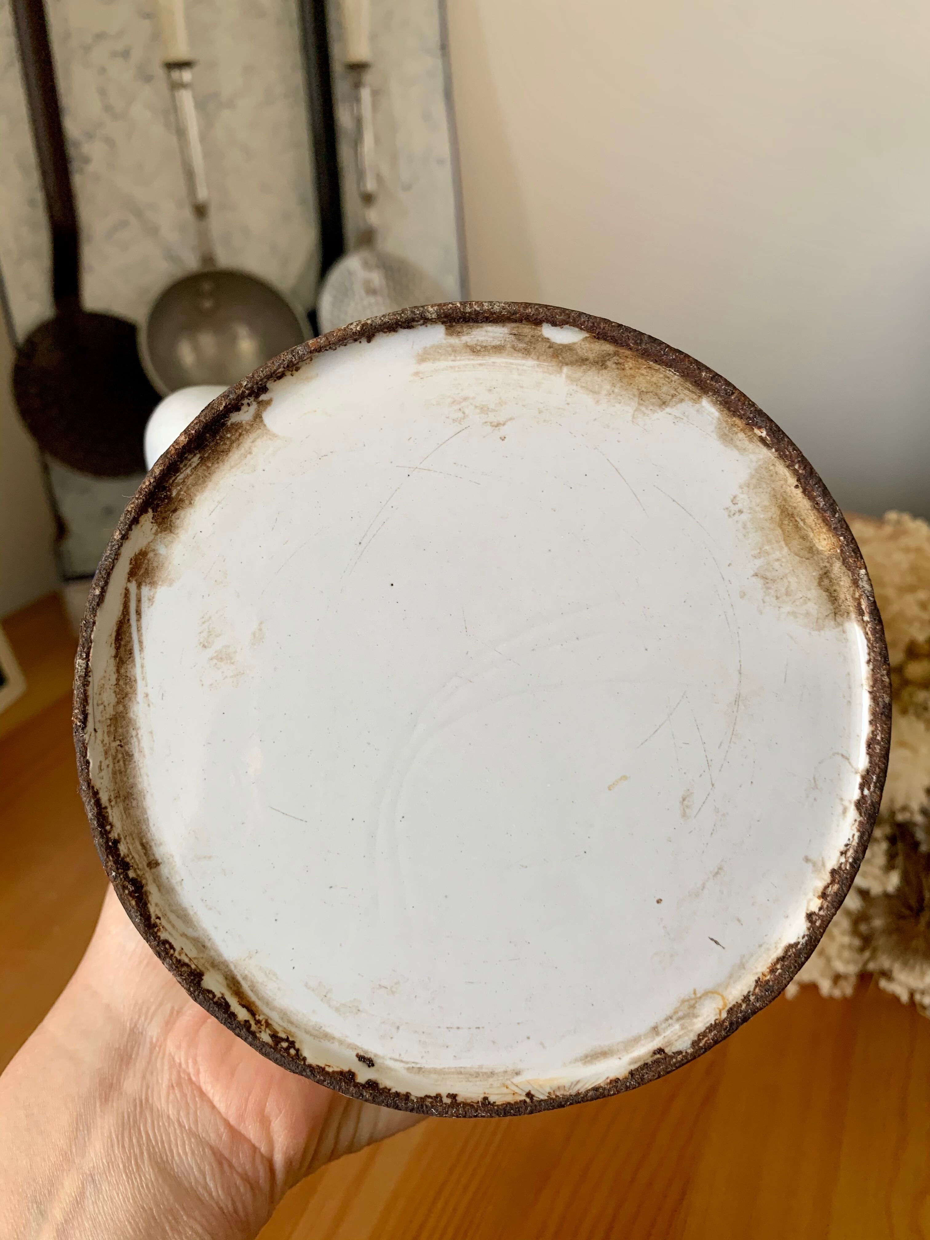 Old enamelled coffee maker