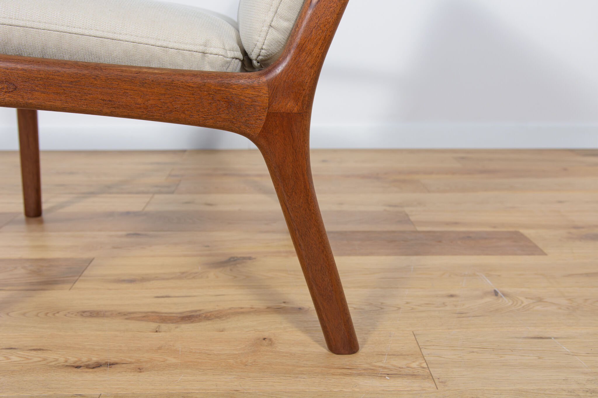 PJ112 Lounge Chairs by Ole Wanscher for Poul Jeppesens, 1960s, Set of 2