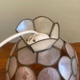 Mother-of-pearl suspension