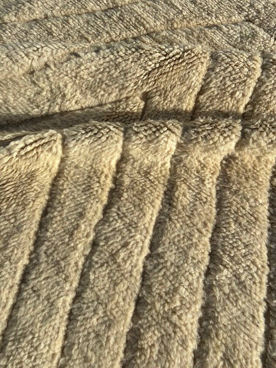 Moroccan Berber rug Beni Ouarain in beige wool